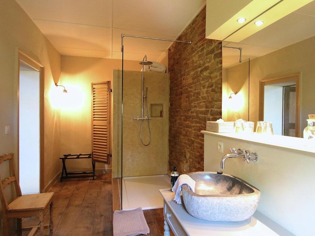 לטור Unique Holiday Home In Virton With Jacuzzi מראה חיצוני תמונה