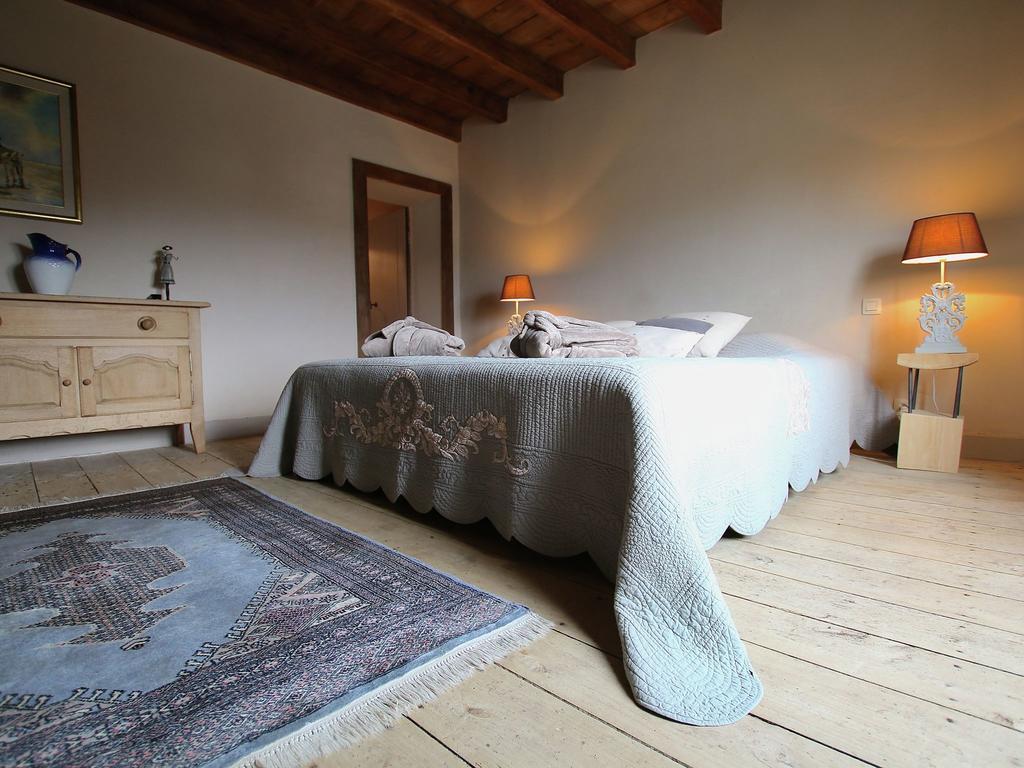 לטור Unique Holiday Home In Virton With Jacuzzi מראה חיצוני תמונה