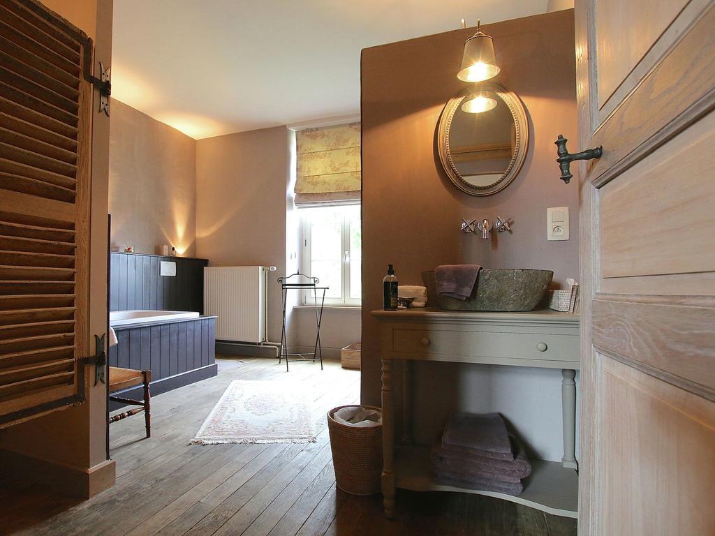 לטור Unique Holiday Home In Virton With Jacuzzi מראה חיצוני תמונה