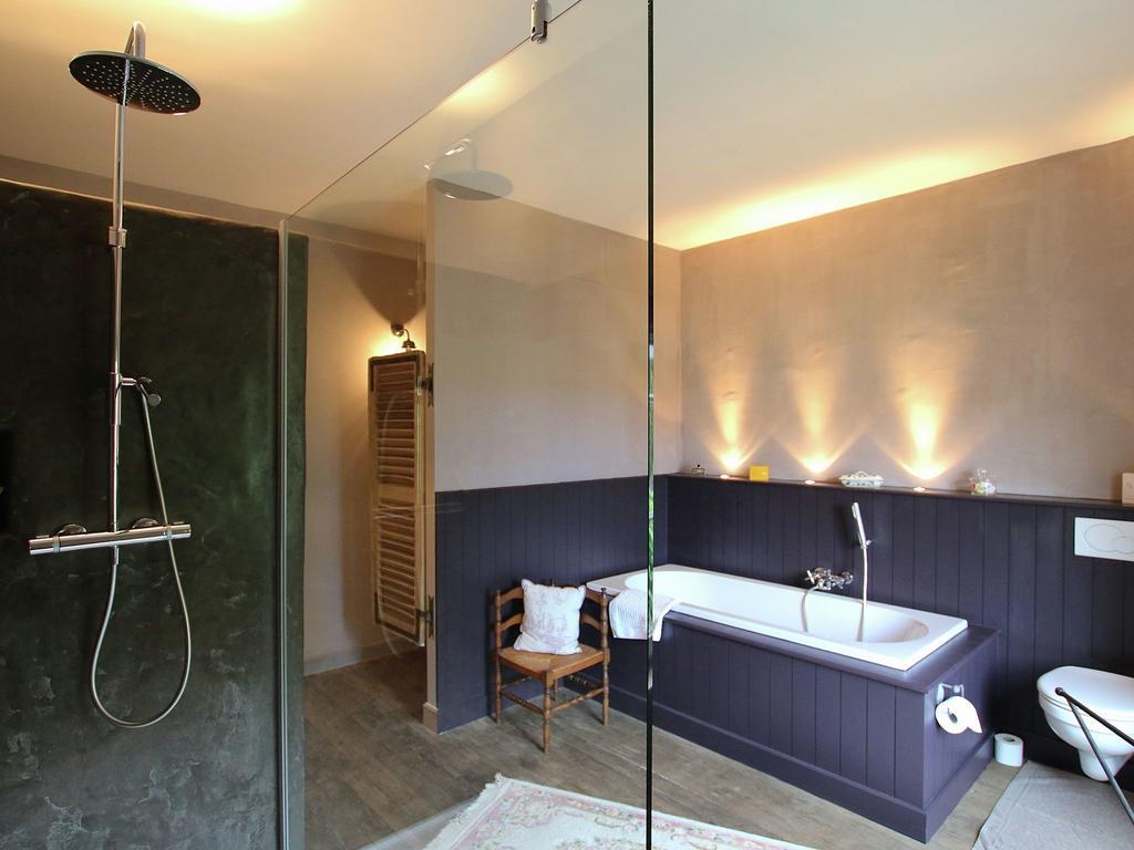לטור Unique Holiday Home In Virton With Jacuzzi מראה חיצוני תמונה
